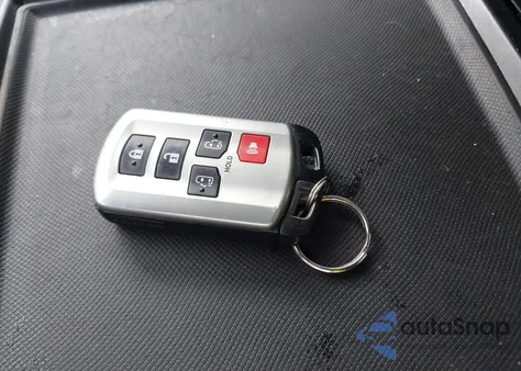 2020 Toyota Sienna Le z USA, uszkodzony, nr VIN 5TDJZ3DC4LS251363